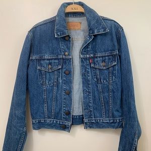 LEVIS DENIM JACKET